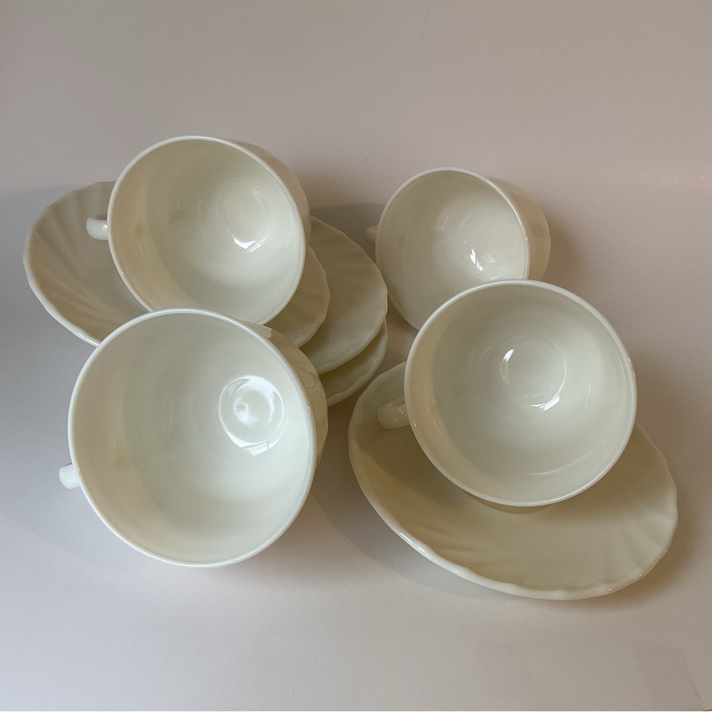 Arcopal Trianon Ivory Swirl Glass Cups and Saucers Set of 4 France - Picture 8 of 16